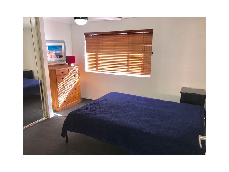 6/33 Chelsea Avenue, Broadbeach QLD 4218