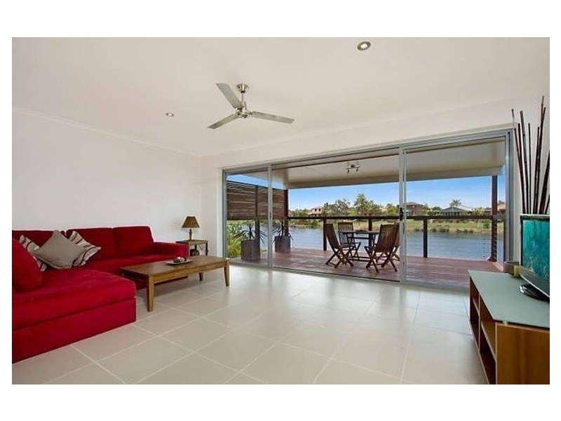65 Southlake Drive, Varsity Lakes QLD 4227