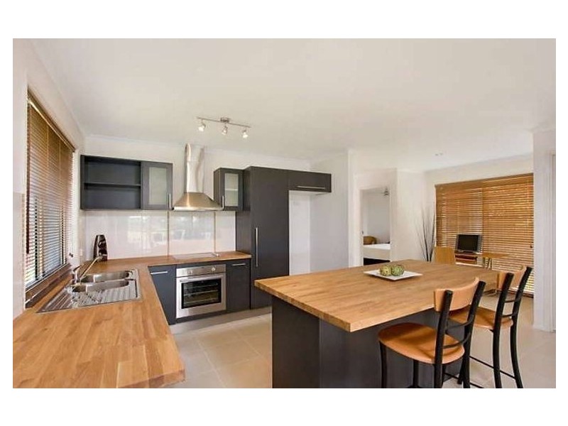 65 Southlake Drive, Varsity Lakes QLD 4227