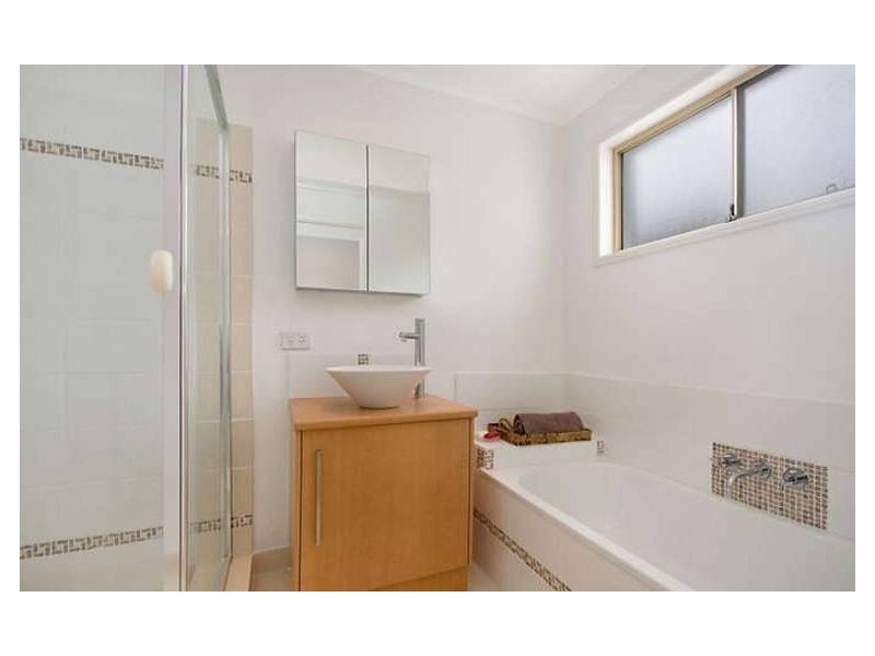 65 Southlake Drive, Varsity Lakes QLD 4227