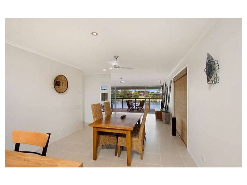 65 Southlake Drive, Varsity Lakes QLD 4227