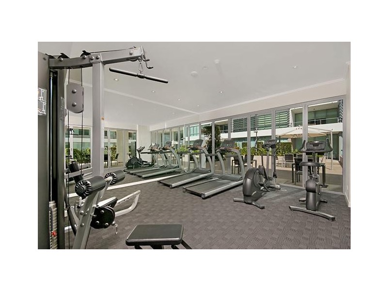 1006 ‘Freshwater Point’ 33 TE Peters Drive, Broadbeach Waters QLD 4218