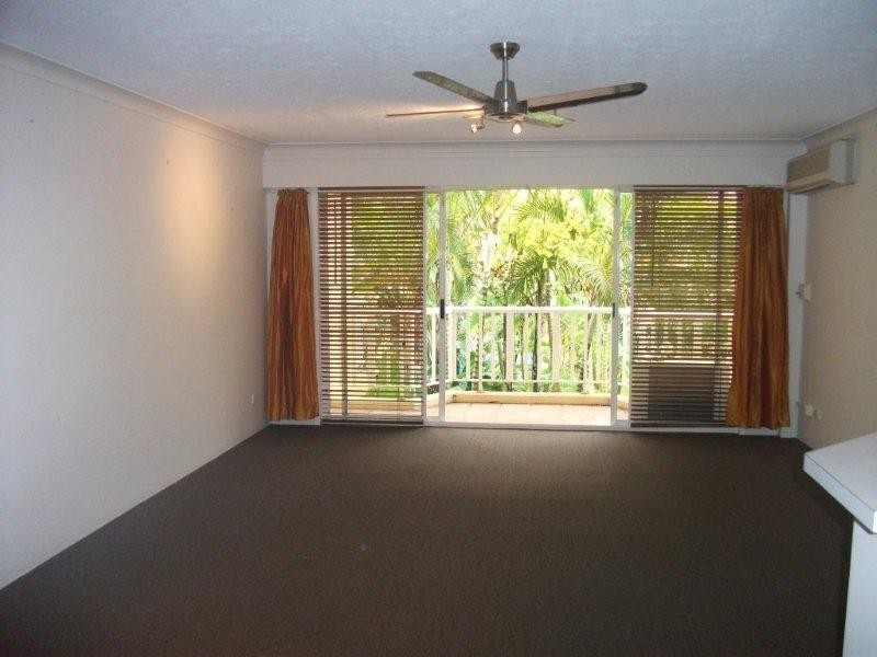 19/26 Monaco Street, Broadbeach QLD 4218