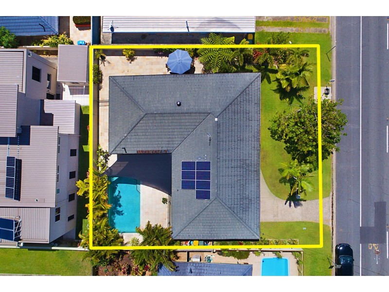 113 Monaco Street, Broadbeach Waters QLD 4218