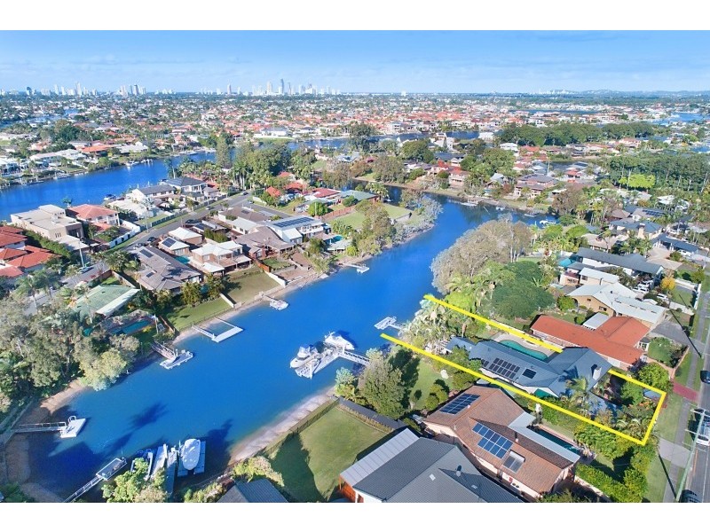 734 Nerang Broadbeach Road, Carrara QLD 4211