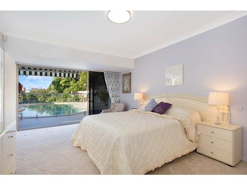 734 Nerang Broadbeach Road, Carrara QLD 4211