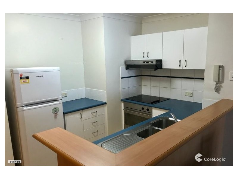 18/4-6 Queensland Avenue “Antigua Resort”, Broadbeach QLD 4218