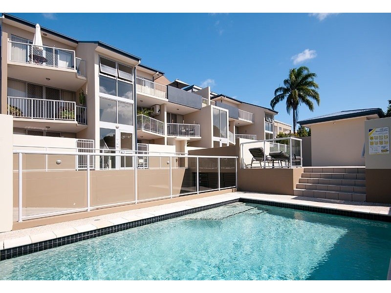 5 ‘Villas On Proud’ 8 Proud Street, Labrador QLD 4215