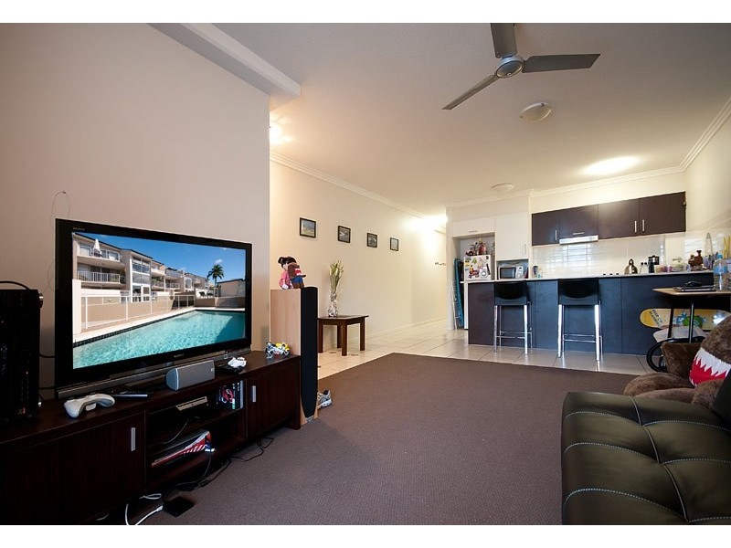 5 ‘Villas On Proud’ 8 Proud Street, Labrador QLD 4215