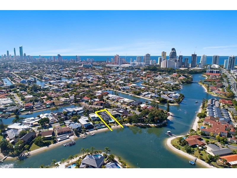6 Alma Street, Broadbeach Waters QLD 4218