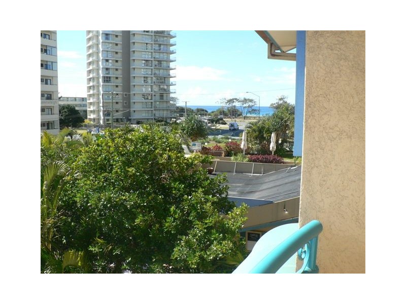 13/4-6 Queensland Ave “Antigua Resort”, Broadbeach QLD 4218