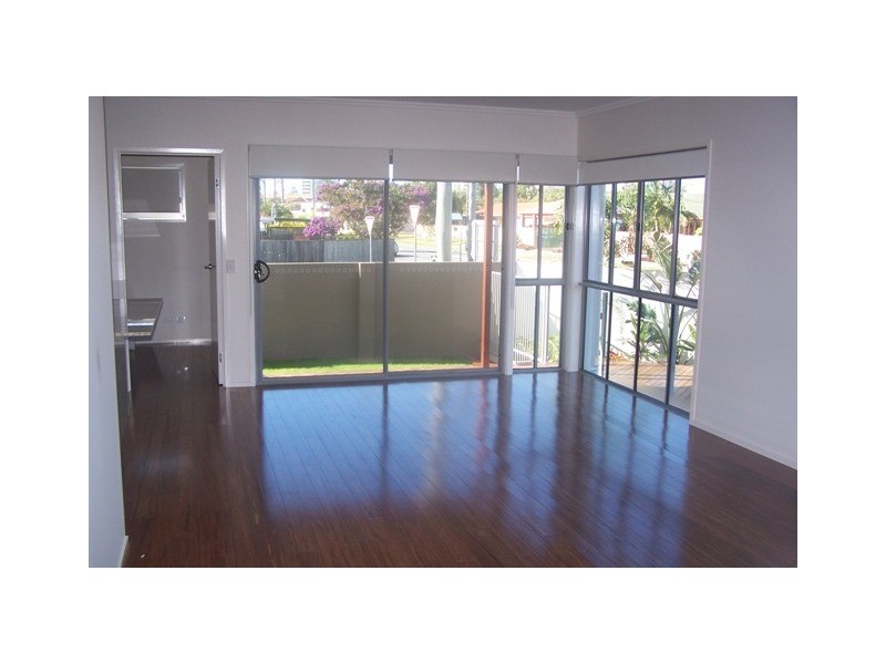 1/12 Nobby Pde, Miami QLD 4220