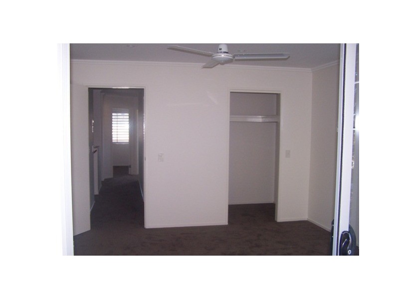 1/12 Nobby Pde, Miami QLD 4220