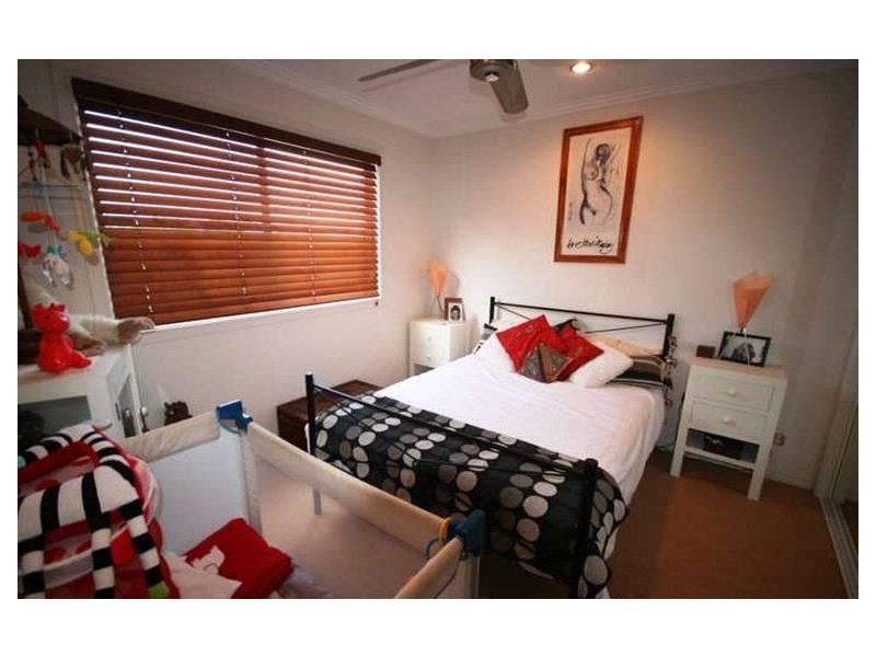 1/6 Second Avenue, Burleigh Heads QLD 4220