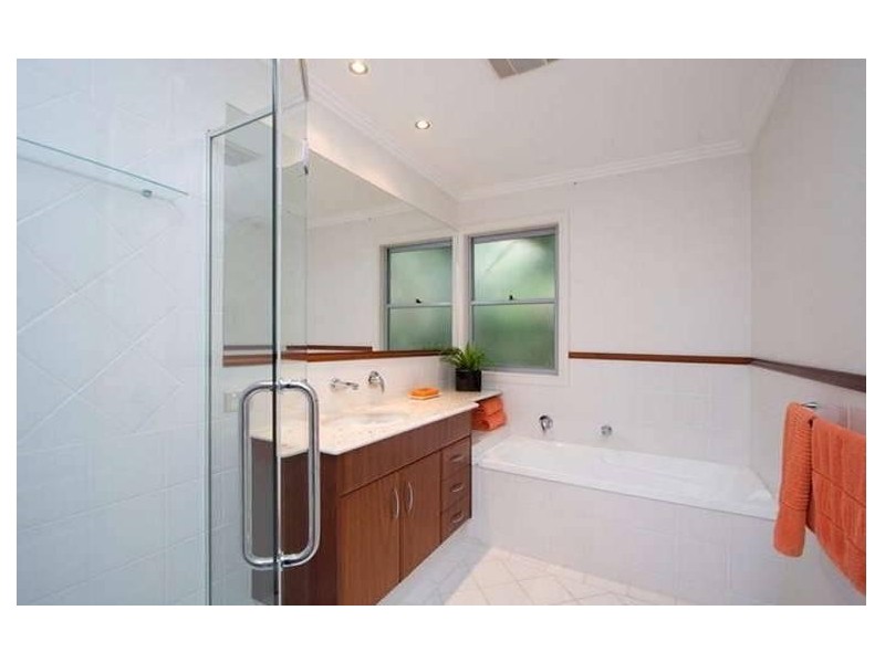 1/6 Second Avenue, Burleigh Heads QLD 4220