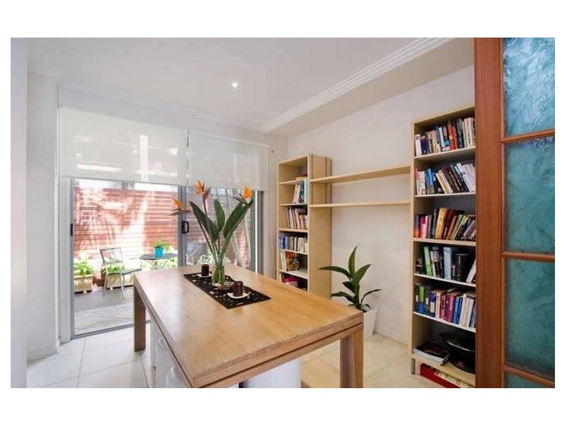 1/6 Second Avenue, Burleigh Heads QLD 4220