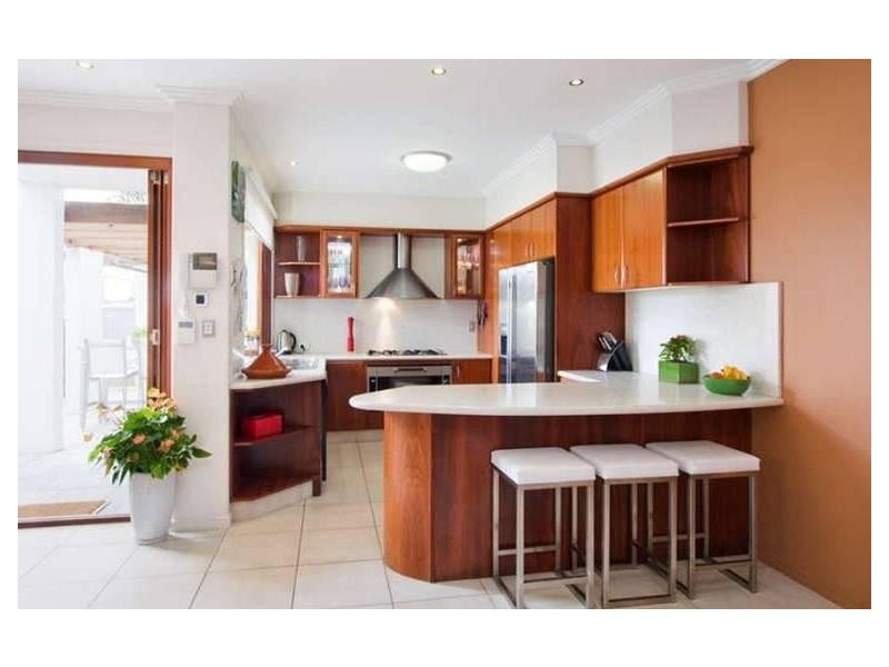 1/6 Second Avenue, Burleigh Heads QLD 4220