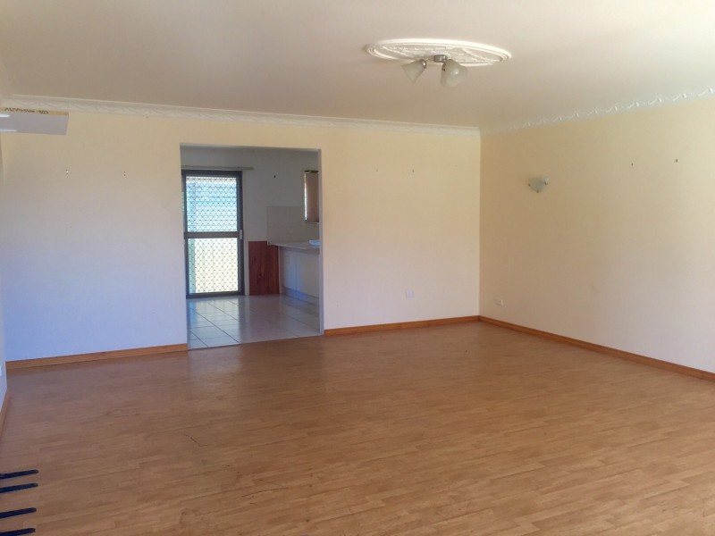 24 Arcadia Drive, Mermaid Waters QLD 4218