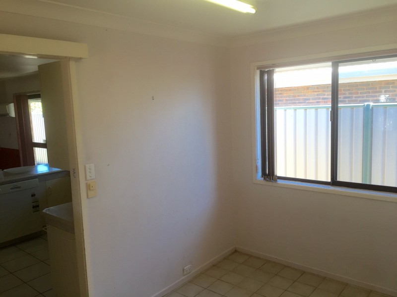 24 Arcadia Drive, Mermaid Waters QLD 4218