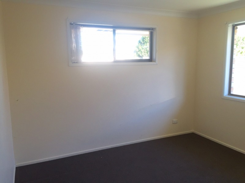 24 Arcadia Drive, Mermaid Waters QLD 4218