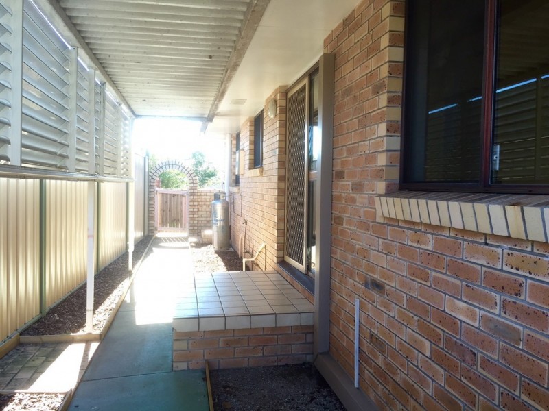 24 Arcadia Drive, Mermaid Waters QLD 4218