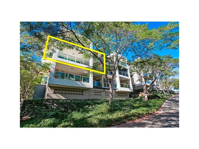 4125 Archer Hill, Benowa QLD 4217