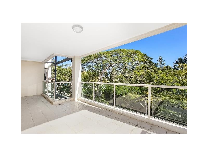 4125 Archer Hill, Benowa QLD 4217