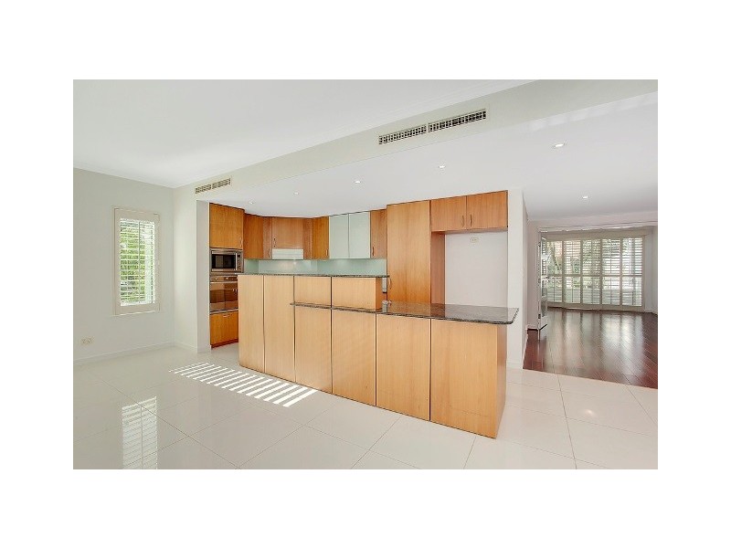 4125 Archer Hill, Benowa QLD 4217