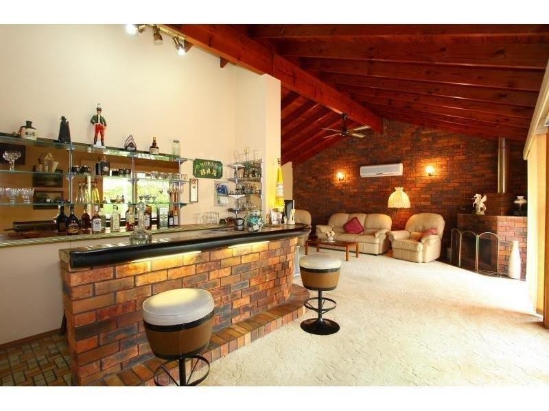 11 Compass Court, Mermaid Waters QLD 4218