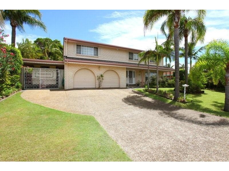 11 Compass Court, Mermaid Waters QLD 4218