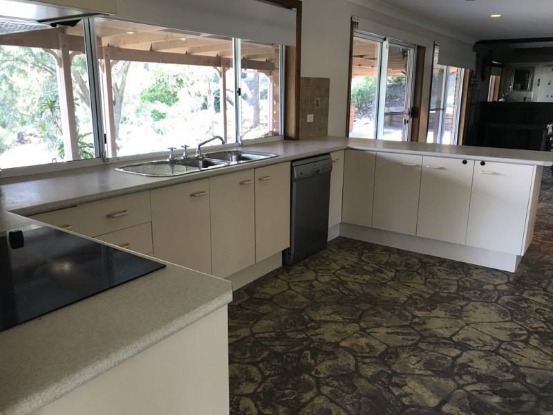 28 High Ridge Road, Gaven QLD 4211