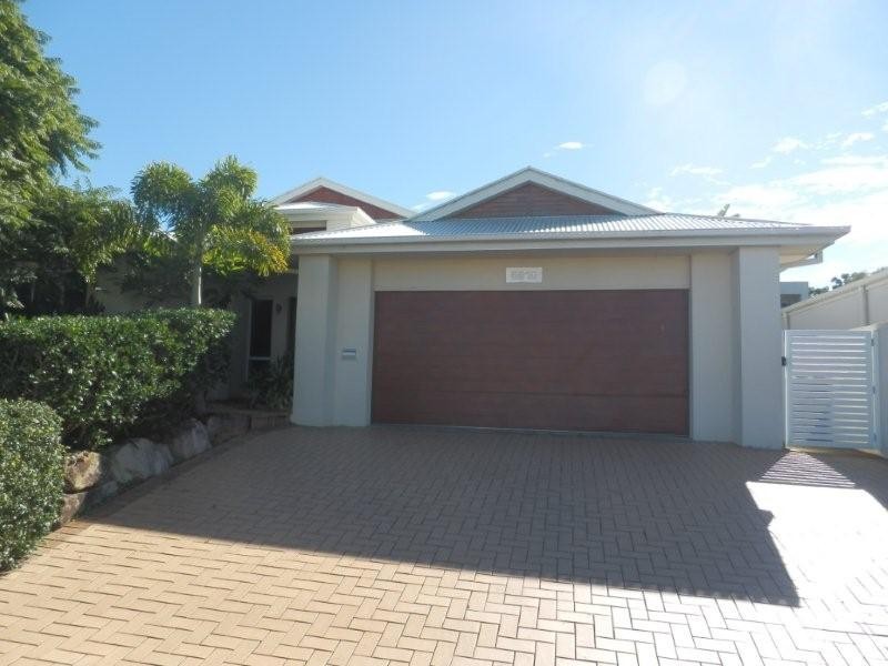 6010 The Boulevard, Royal Pines, Benowa QLD 4217