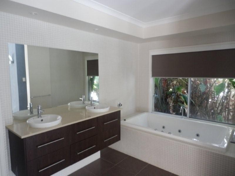 6010 The Boulevard, Royal Pines, Benowa QLD 4217