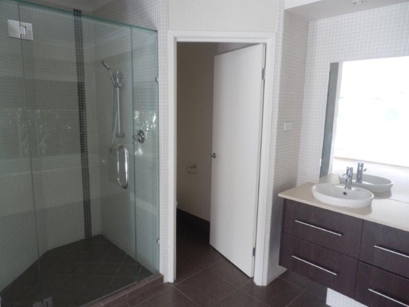 6010 The Boulevard, Royal Pines, Benowa QLD 4217