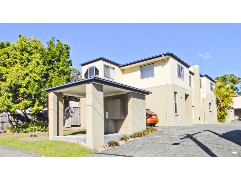 2/28 Blake Street, Southport QLD 4215
