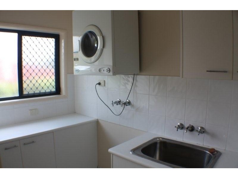 2/28 Blake Street, Southport QLD 4215