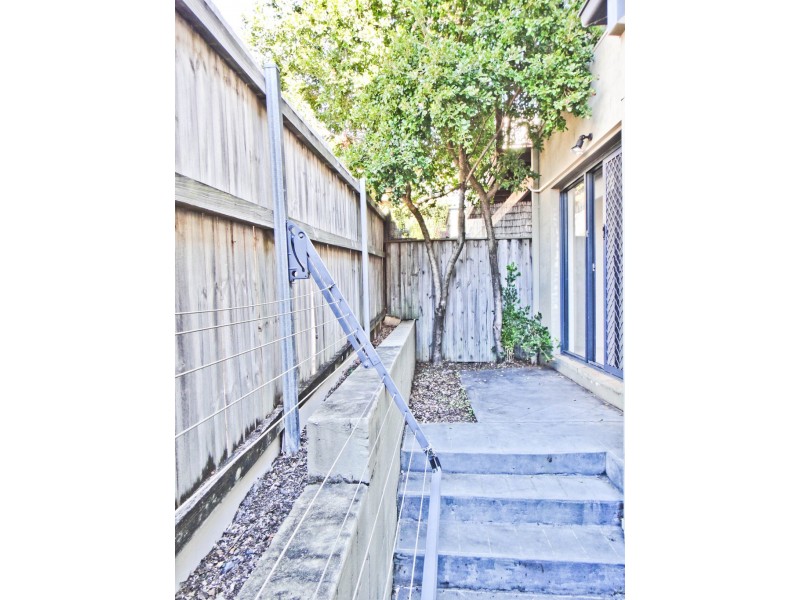 2/28 Blake Street, Southport QLD 4215