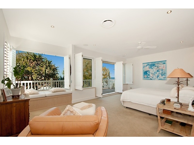 99 Hedges Avenue, Mermaid Beach QLD 4218