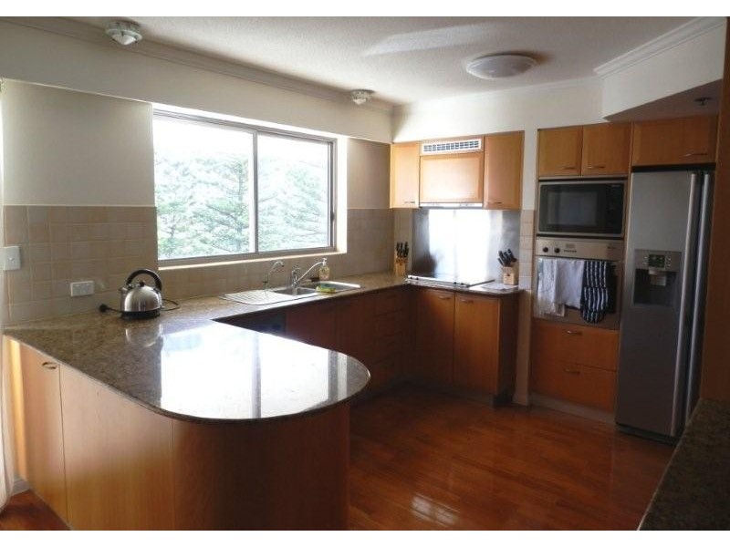 211/74 Old Burleigh Road, Surfers Paradise QLD 4217