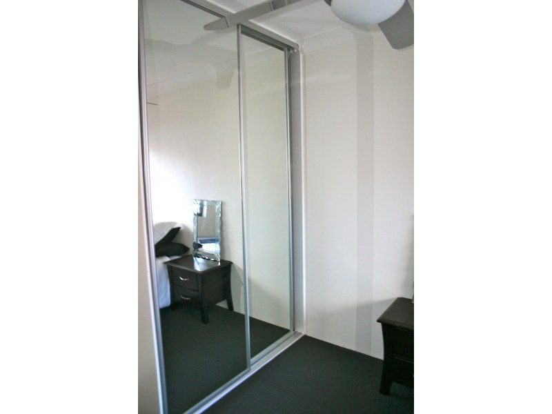 1/5 Aquila Court, Mermaid Waters QLD 4218