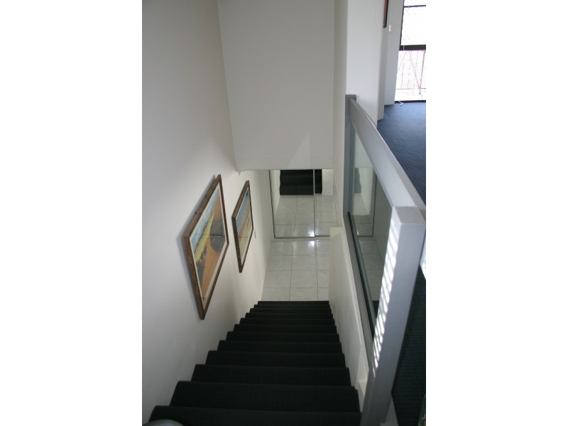 1/5 Aquila Court, Mermaid Waters QLD 4218