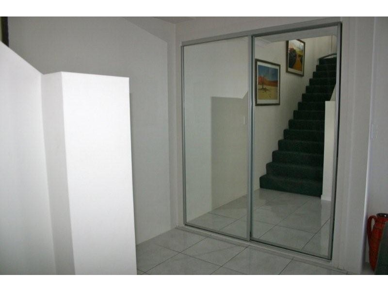 1/5 Aquila Court, Mermaid Waters QLD 4218