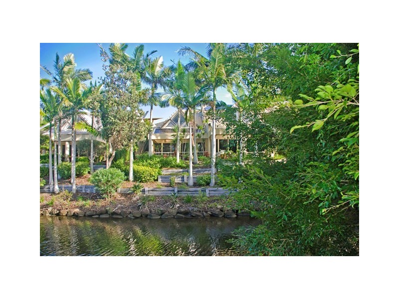 Villa 2 ‘Bristol Fry’ Rhode Island, Clear Island Waters QLD 4226