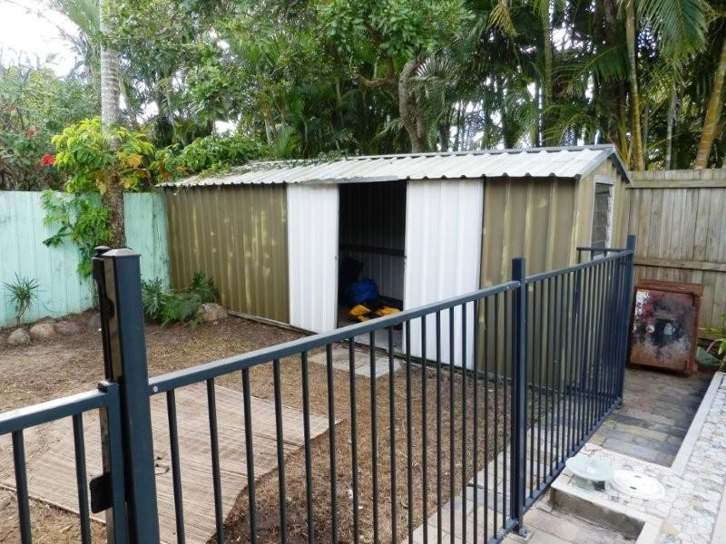 66 Allambi Avenue, Broadbeach Waters QLD 4218