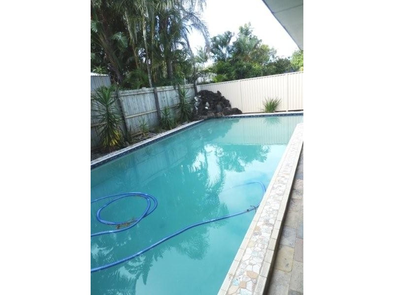 66 Allambi Avenue, Broadbeach Waters QLD 4218