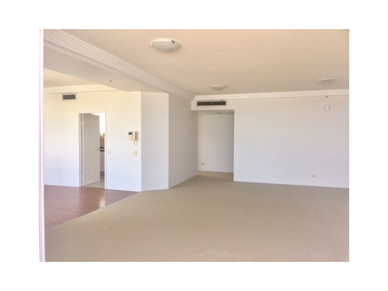 102/177 Old Burleigh Rd”Carmel By The Sea”, Broadbeach QLD 4218