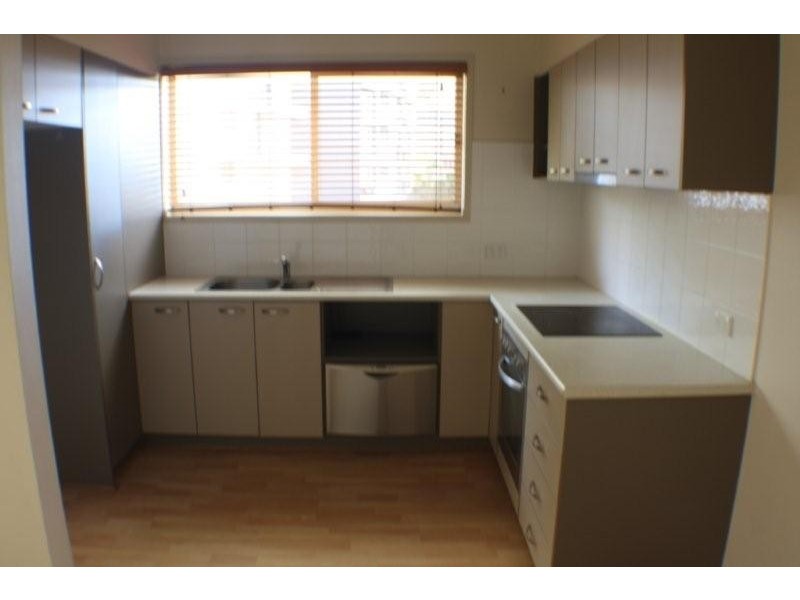 8/14 Vista Street, Surfers Paradise QLD 4217