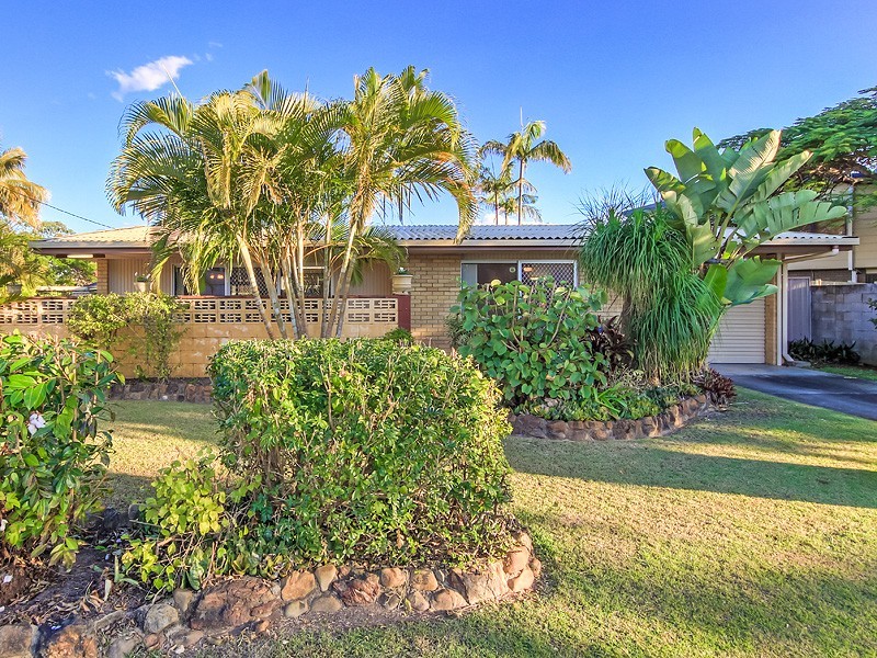 50 Monaco Street, Broadbeach Waters QLD 4218