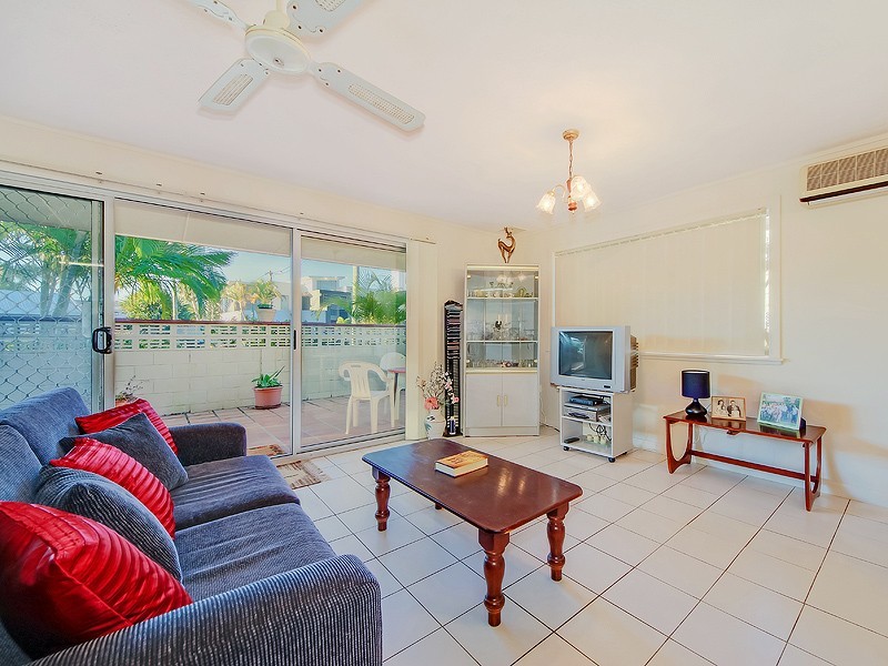 50 Monaco Street, Broadbeach Waters QLD 4218