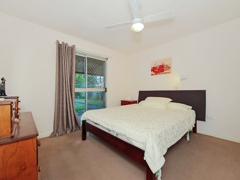 50 Monaco Street, Broadbeach Waters QLD 4218